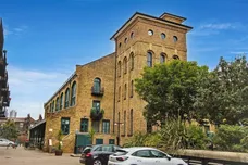 Burrells Wharf Square, LONDON