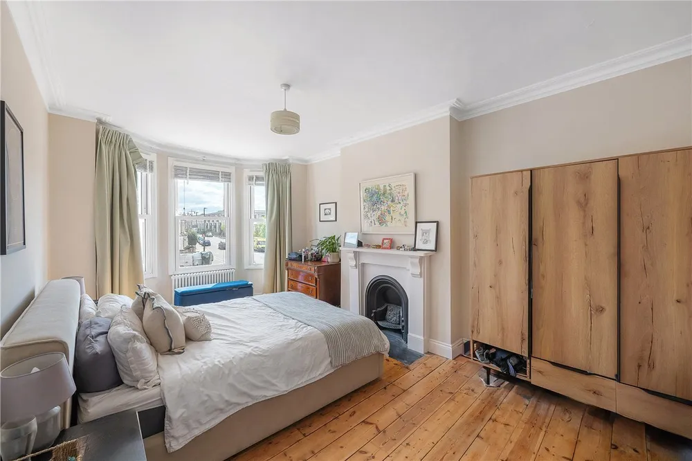 Lowden Road, London, SE24