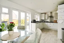Hazel Grove, Wantage