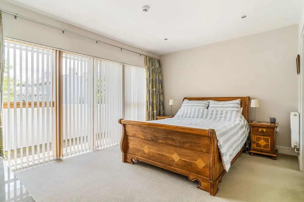 Vittoria Walk, Cheltenham, GL50 photo 6