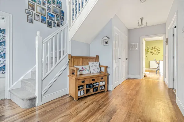 Hillfield Road, Oundle, PE8 photo 3