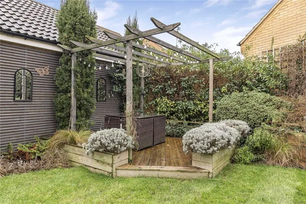 Hillfield Road, Oundle, PE8 photo 14