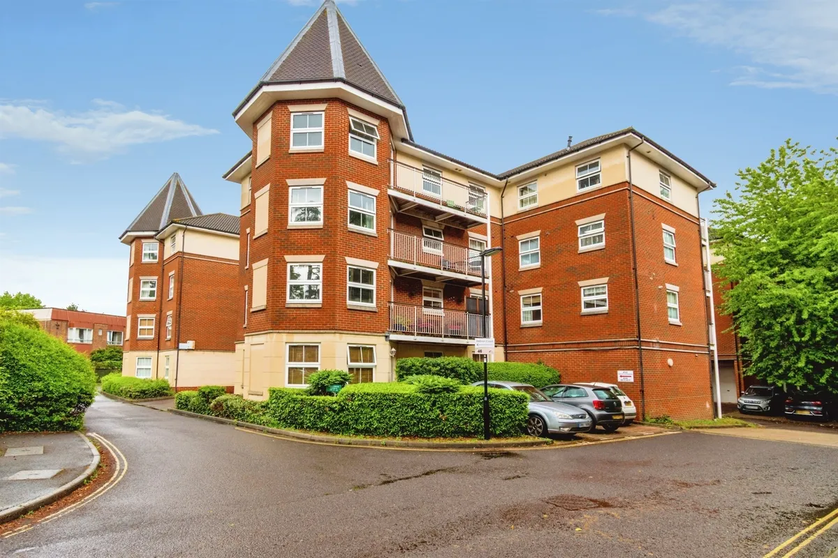 Rollesbrook Gardens, SOUTHAMPTON