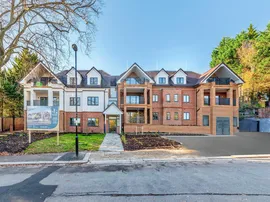 Russell Hill Road, Purley photo
