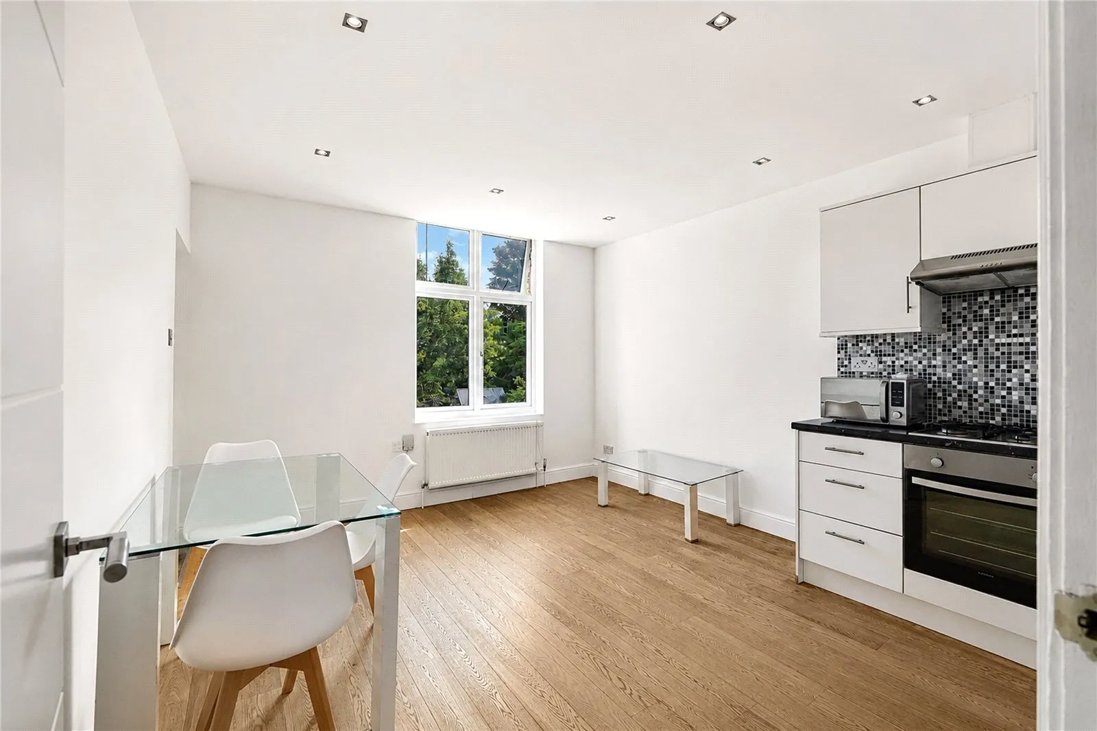 Fordwych Road, Cricklewood, London, NW2