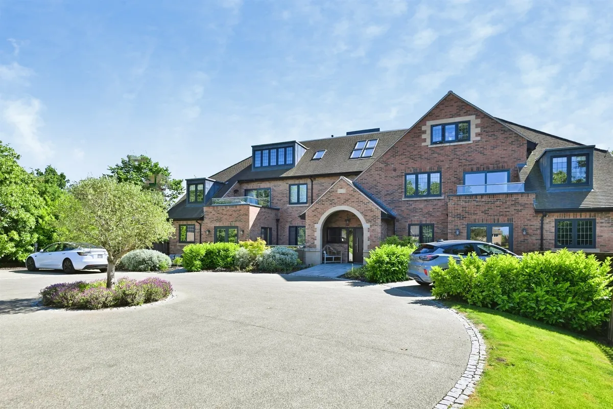 Nicker Hill, Keyworth, Nottingham