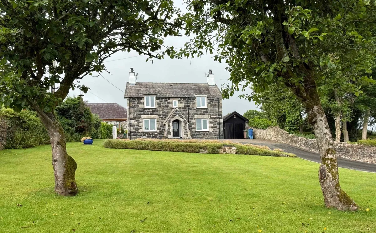 Bangor, Gwynedd, LL57
