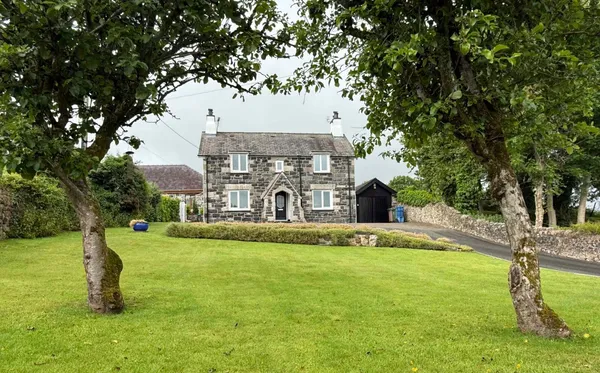 Bangor, Gwynedd, LL57