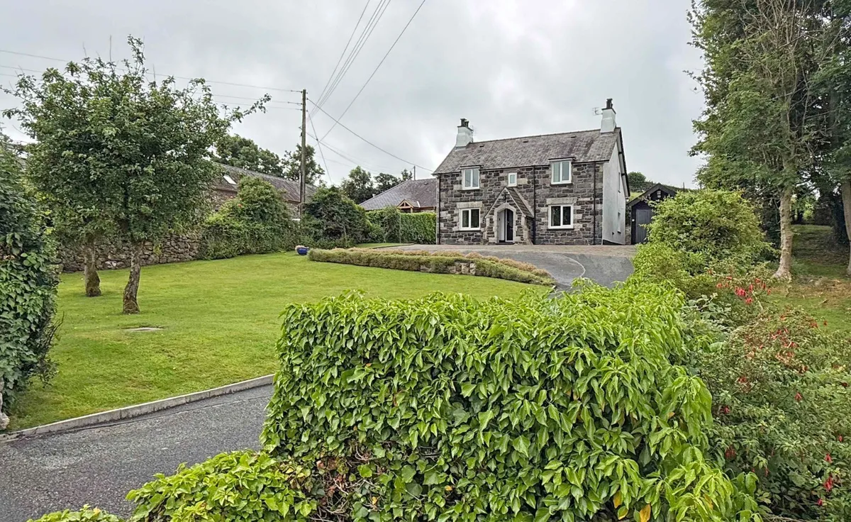 Bangor, Gwynedd, LL57