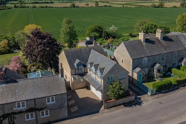 Main Street, Cotterstock, PE8 photo 1