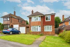 Ridge Avenue, Harpenden, AL5 photo 1