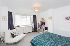 Ridge Avenue, Harpenden, AL5 photo 6