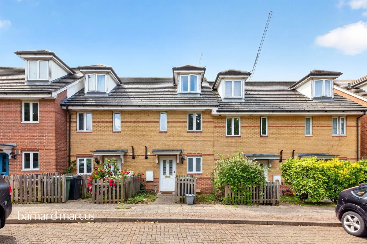 Silver Birch Close, London