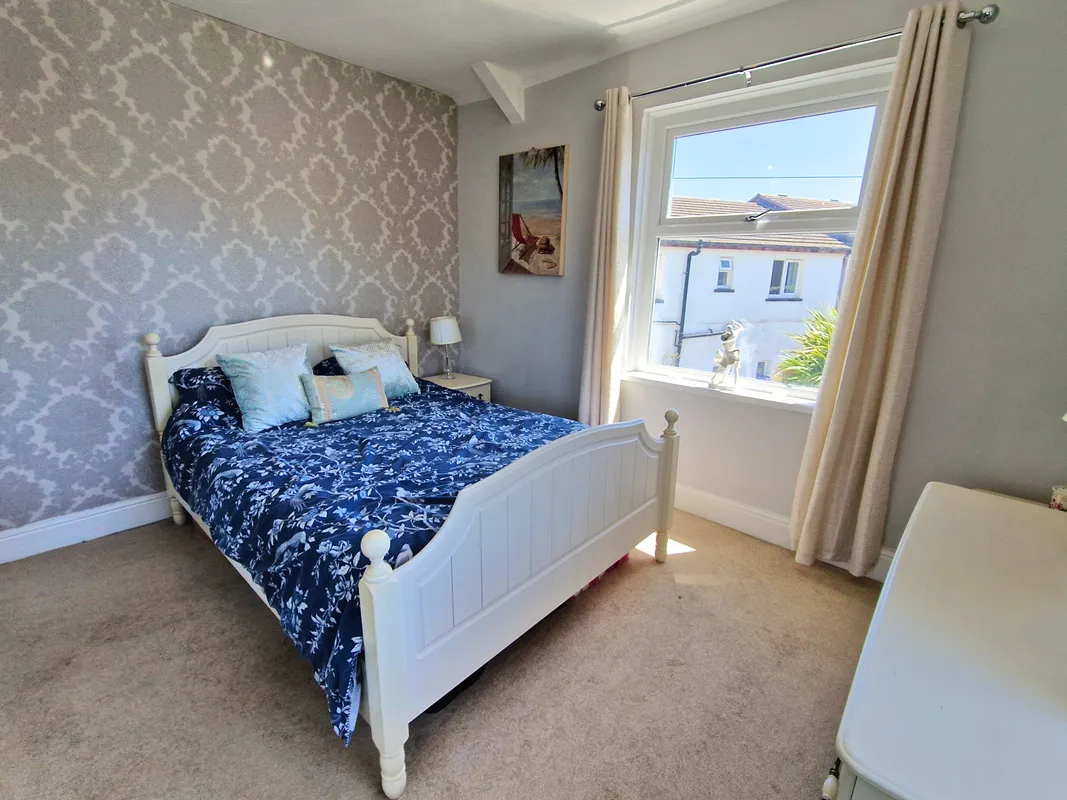 SOUTH ROAD, PORTHCAWL, CF36 3DH