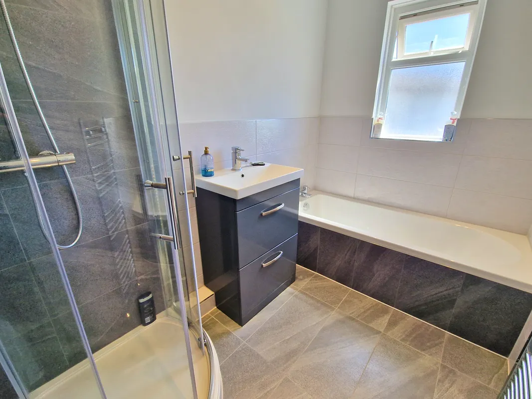 SOUTH ROAD, PORTHCAWL, CF36 3DH