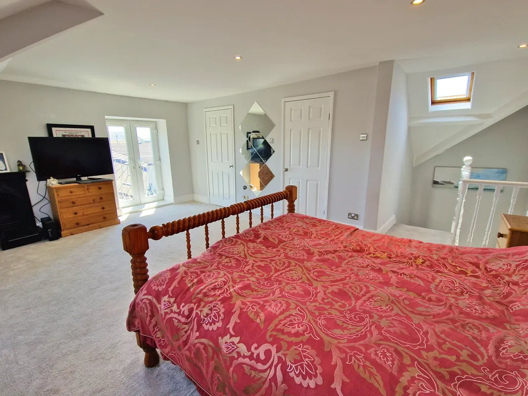 SOUTH ROAD, PORTHCAWL, CF36 3DH