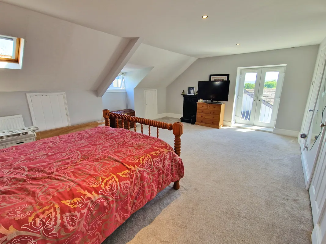 SOUTH ROAD, PORTHCAWL, CF36 3DH