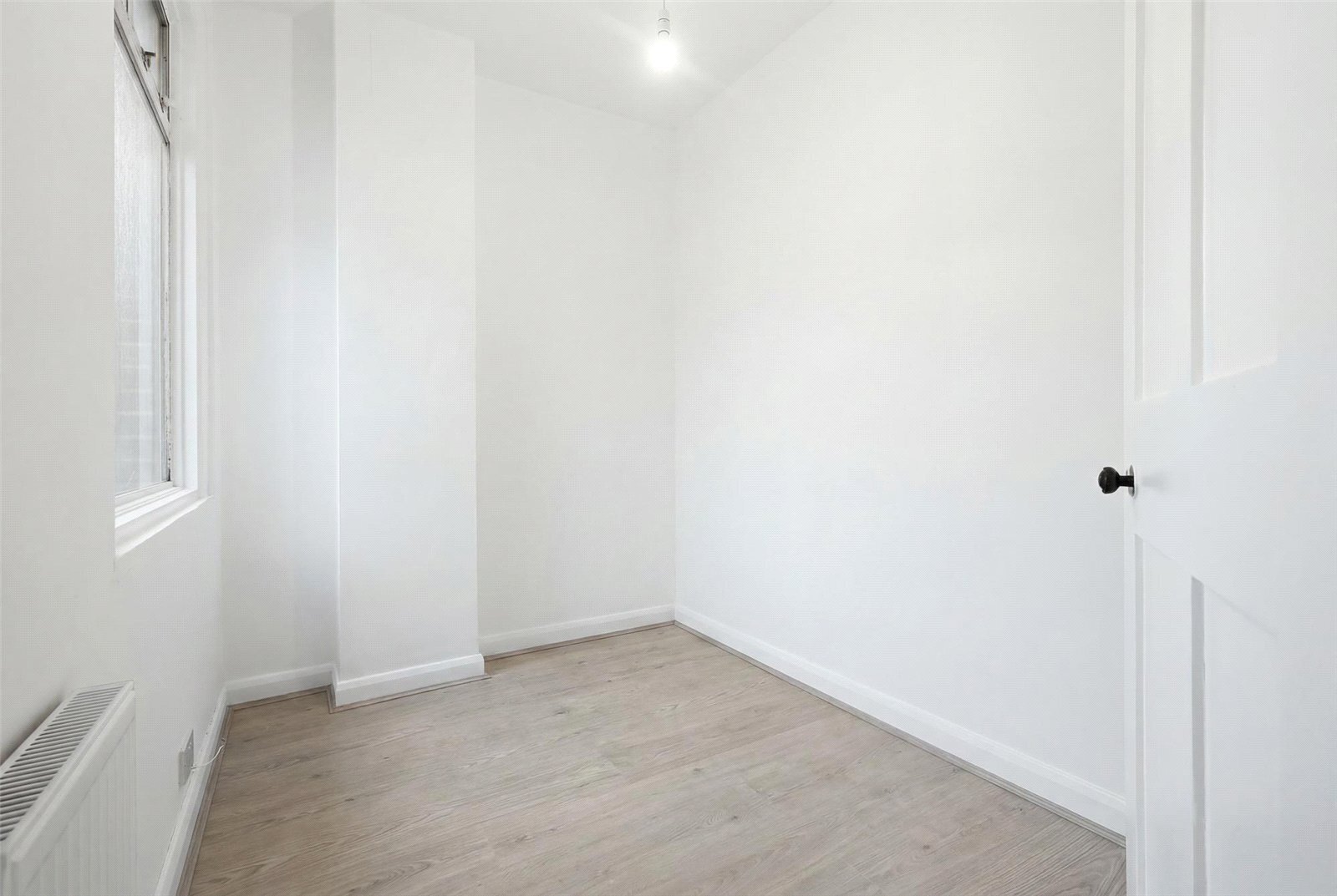 Malam Gardens, London, E14 Image 7