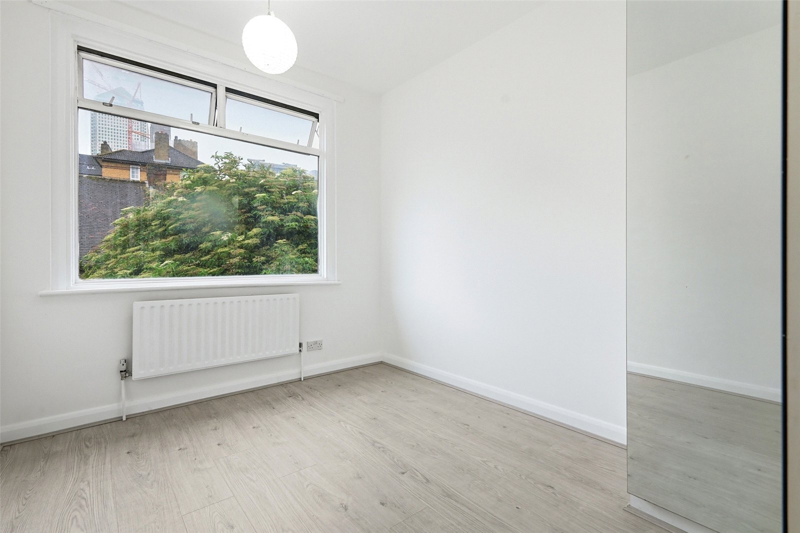 Malam Gardens, London, E14 Image 8