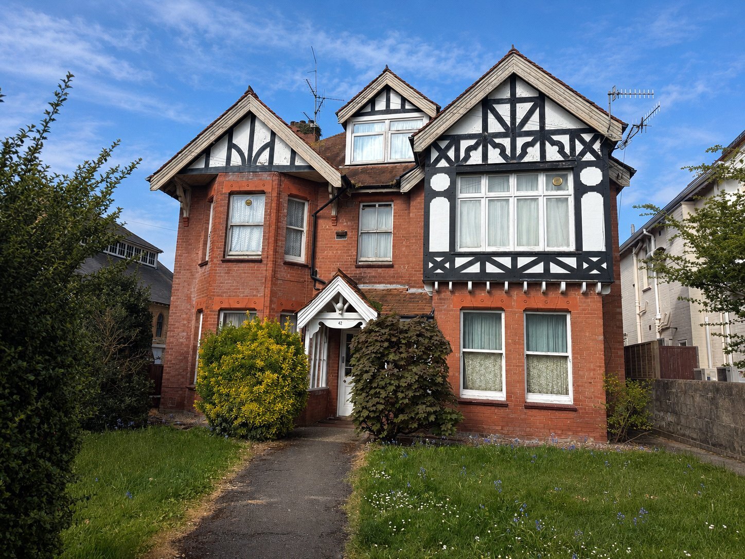 Alumhurst Road, Westbourne, Bournemouth, Dorset, BH4 Image 1