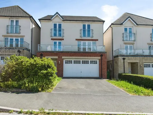 Cloakham Drive, Axminsterphoto