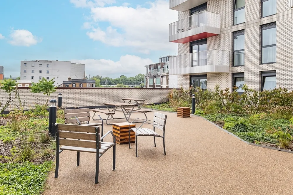 Garden Boulevard Maidenhead SL6 photo 11