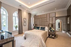 Holborn Close London NW7 photo 22