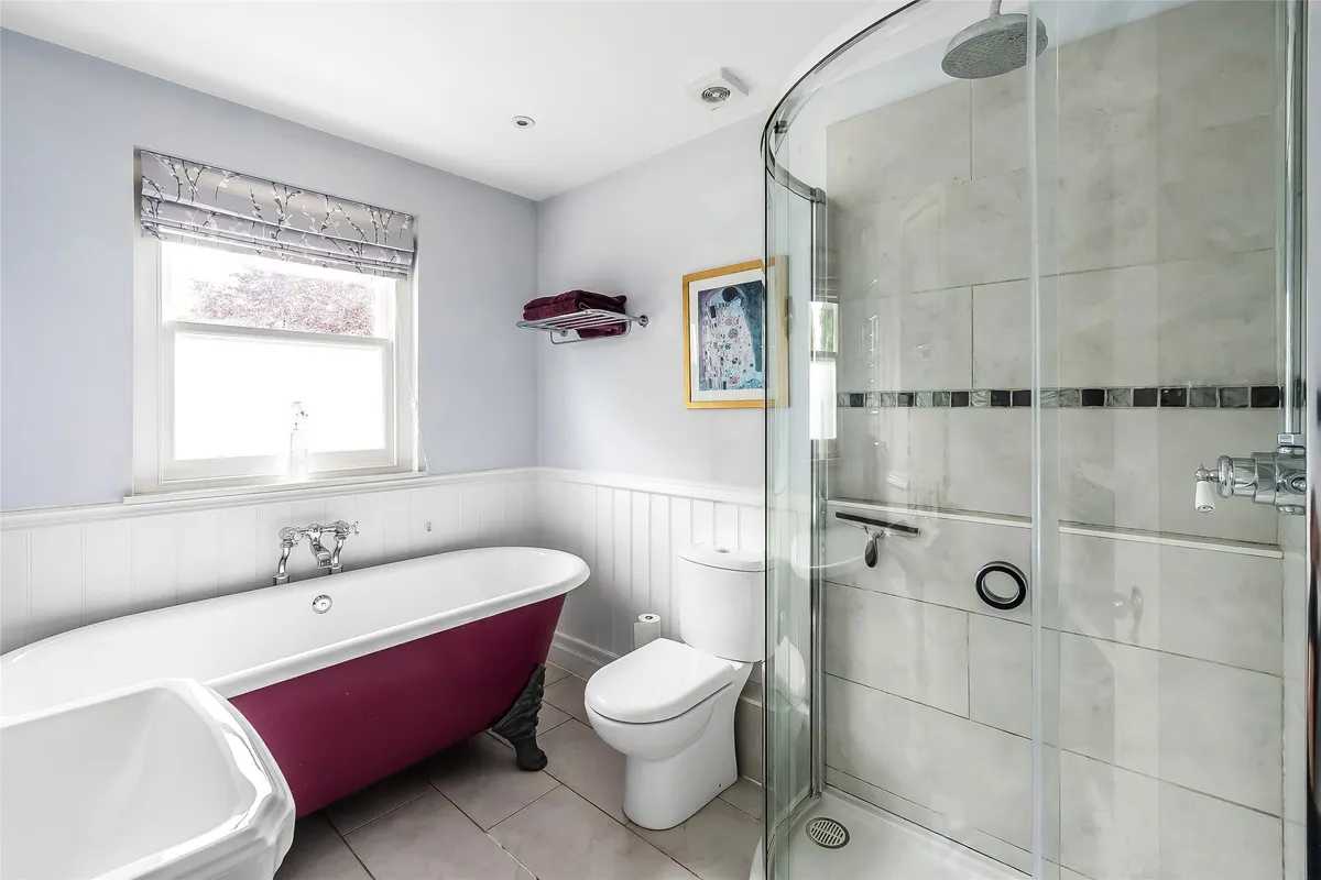 Wathen Road, Dorking, RH4
