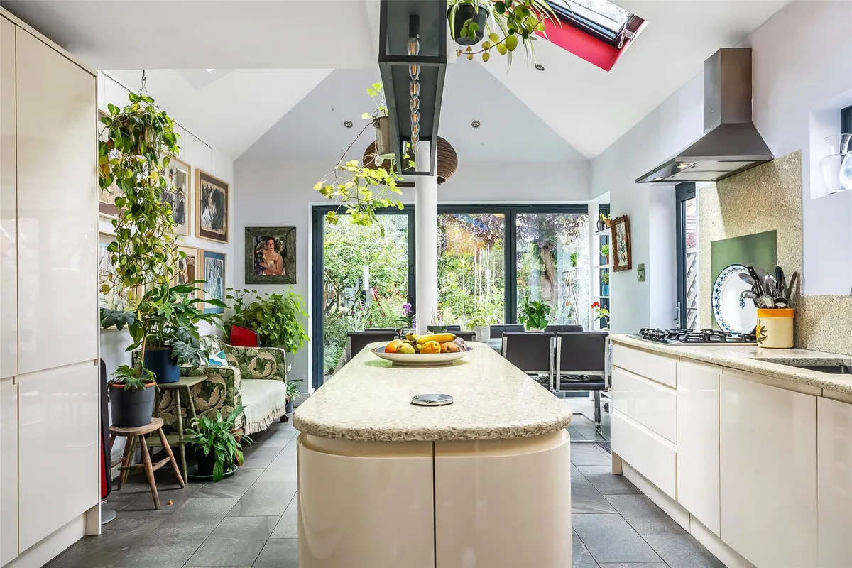 Wathen Road, Dorking, RH4
