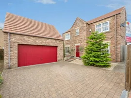 Hazelwood Gardens, Edenthorpe, Doncaster photo