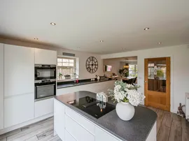 Hazelwood Gardens, Edenthorpe, Doncaster thumb 3
