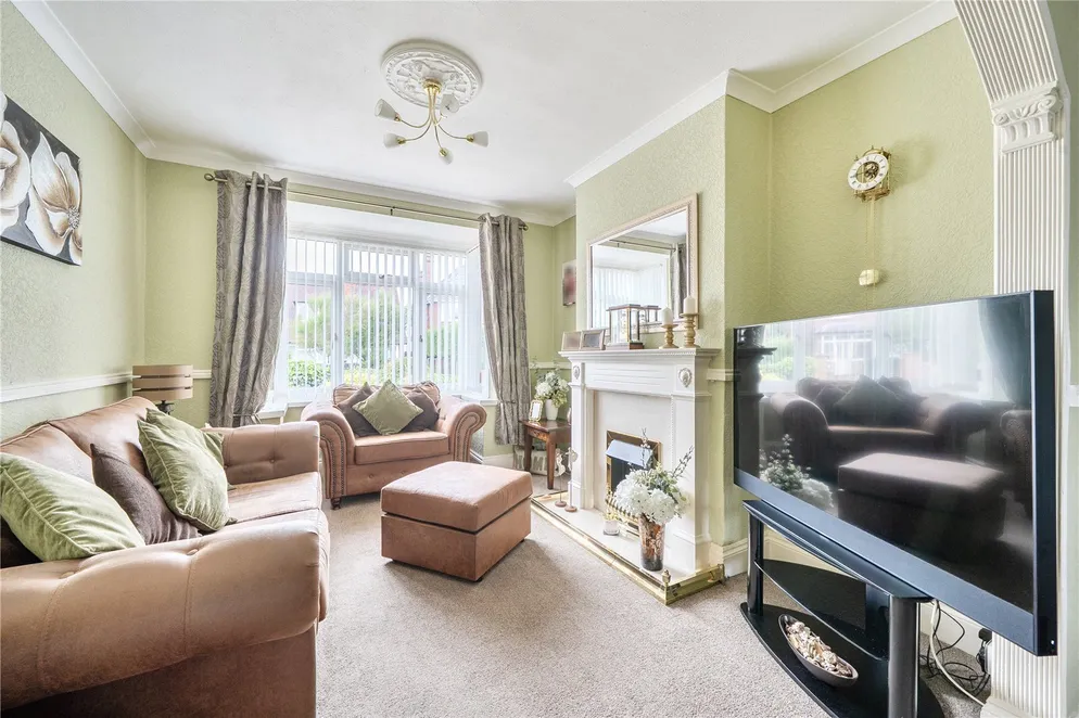 Property carousel item 4