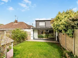 Derwent Avenue, Barnet thumb 3