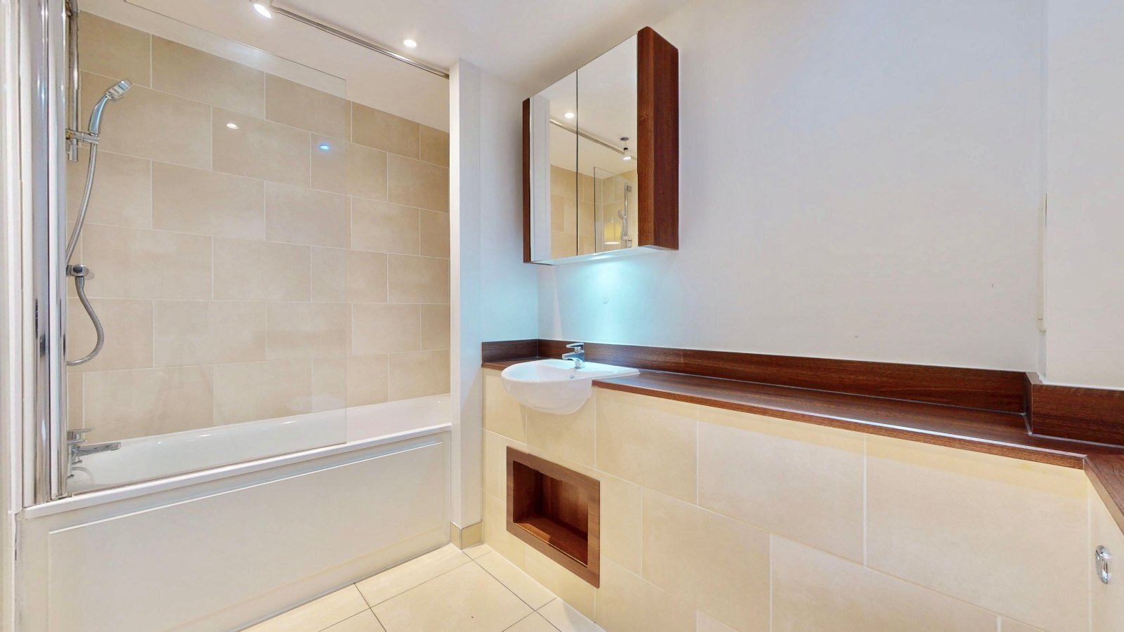 Vancouver House, Surrey Quays Road, London, SE16 Image 11