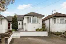 Derwent Avenue, Barnet