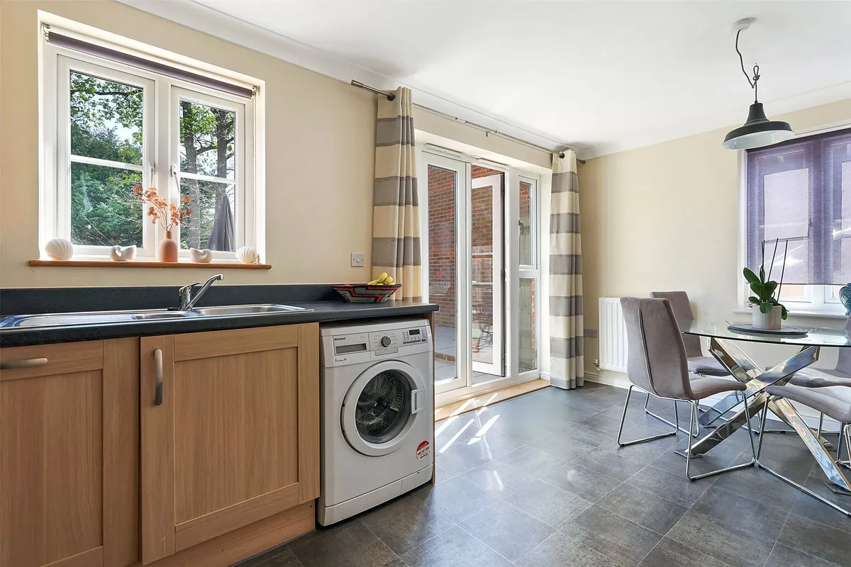 Millfield Close, Horley, Surrey, RH6