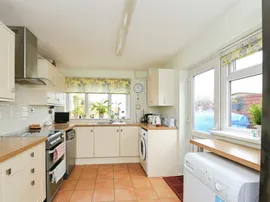 Waterton Close, Deeping St. James, Peterborough thumb 2