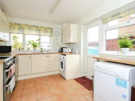 Waterton Close, Deeping St. James, Peterborough thumb 3