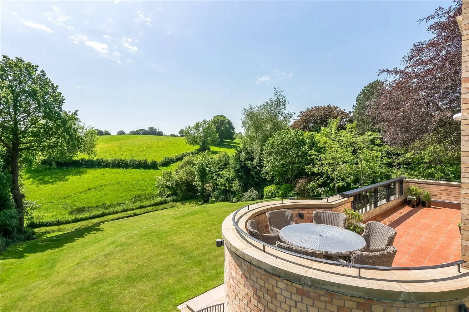Dale Head Road, Prestbury, SK10 photo 3