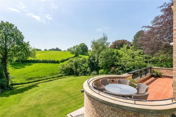 Dale Head Road, Prestbury, SK10 photo 3