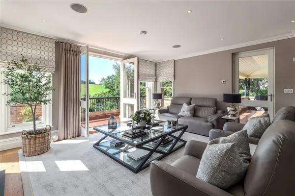 Dale Head Road, Prestbury, SK10 photo 6