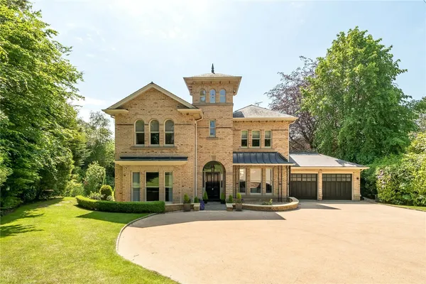 Dale Head Road, Prestbury, SK10 photo 26