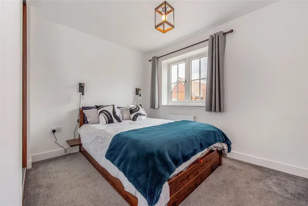 Farrier Way, Fontwell, BN18 photo 7