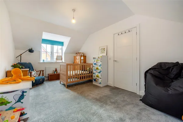 Farrier Way, Fontwell, BN18 photo 8