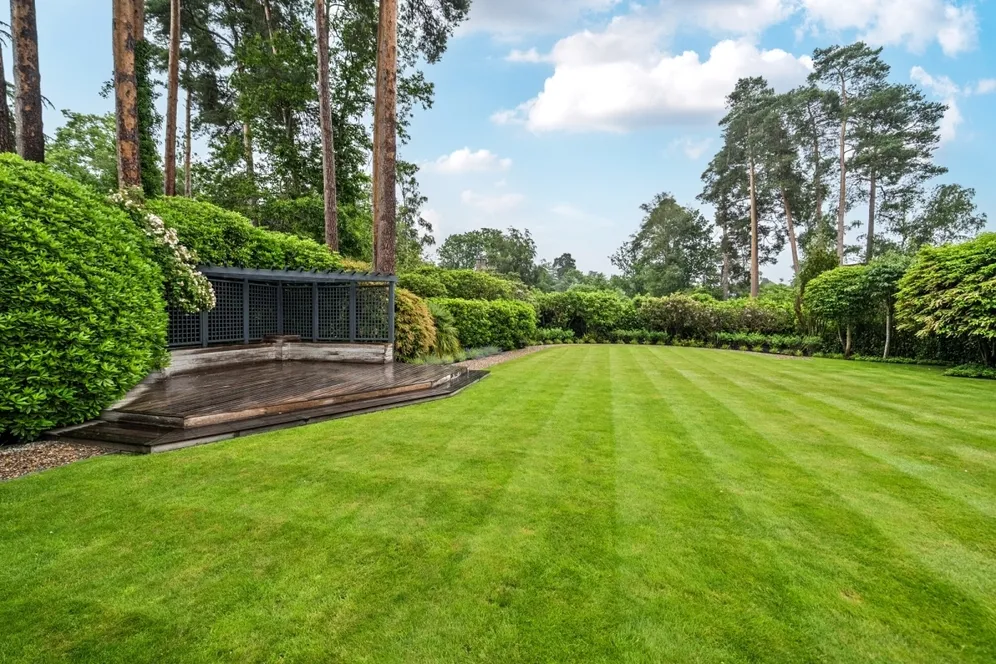 Brock Way, Virginia Water GU25 photo 20