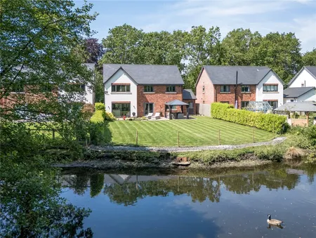Moss Lane, Brereton Heath, CW12