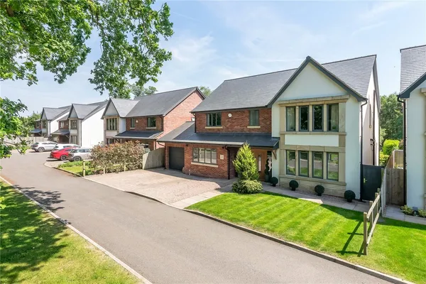 Moss Lane, Brereton Heath, CW12 photo 21