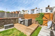 Lawes Avenue, Newhaven