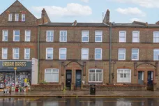 Garratt Lane, London, SW18 photo 2