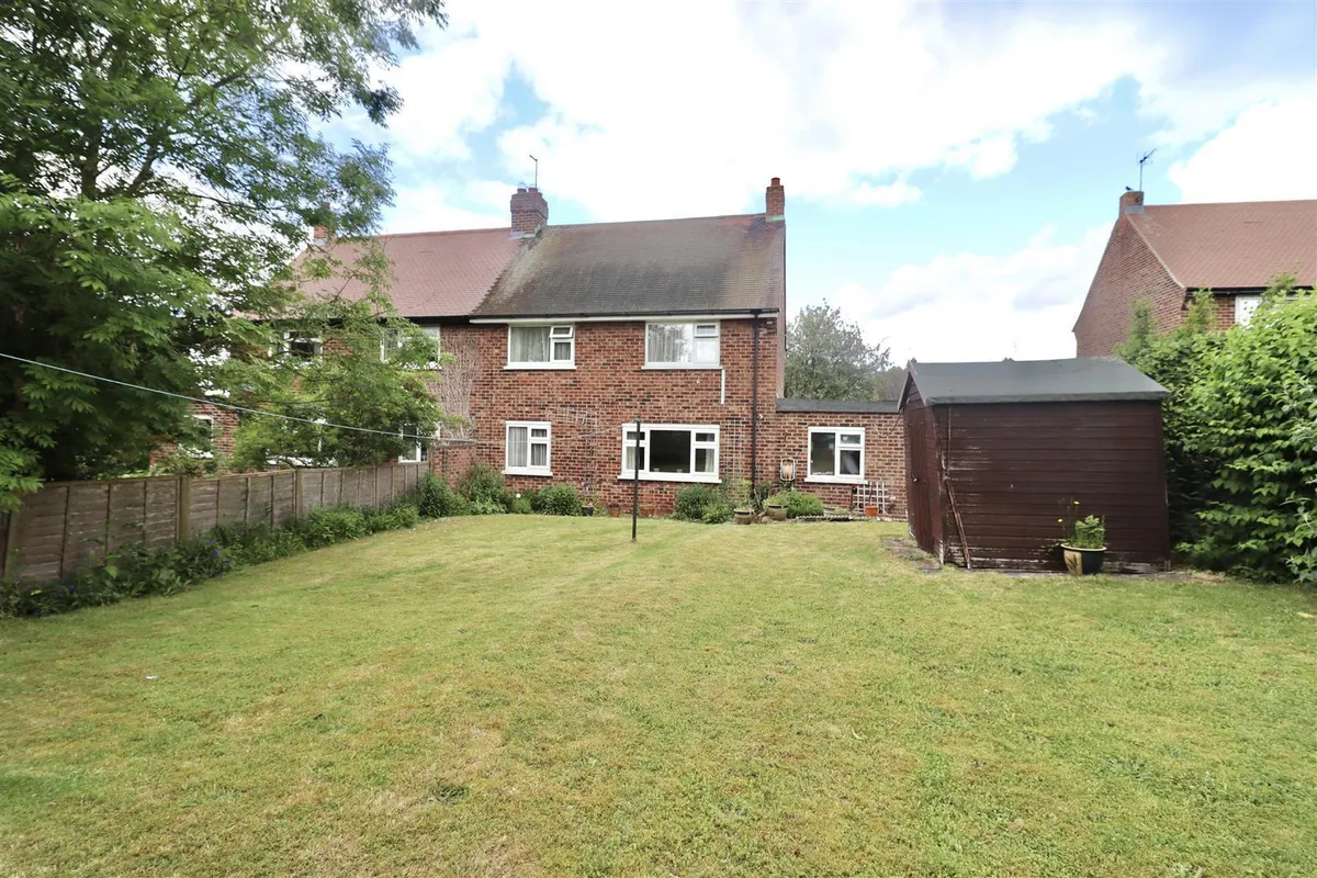 Mill Hill, Ellerker, Brough